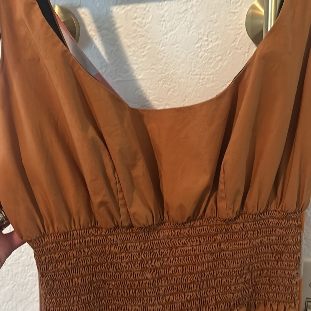 Tan summer dress- no name - vintage find - Picture 3 of 3